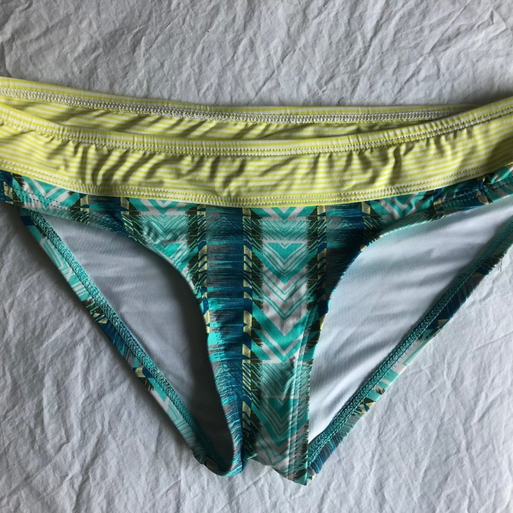 Carve Designs Catalina bottoms RARE